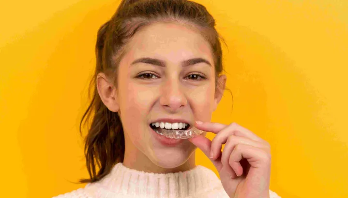 Inivisible Aligners Slider-2